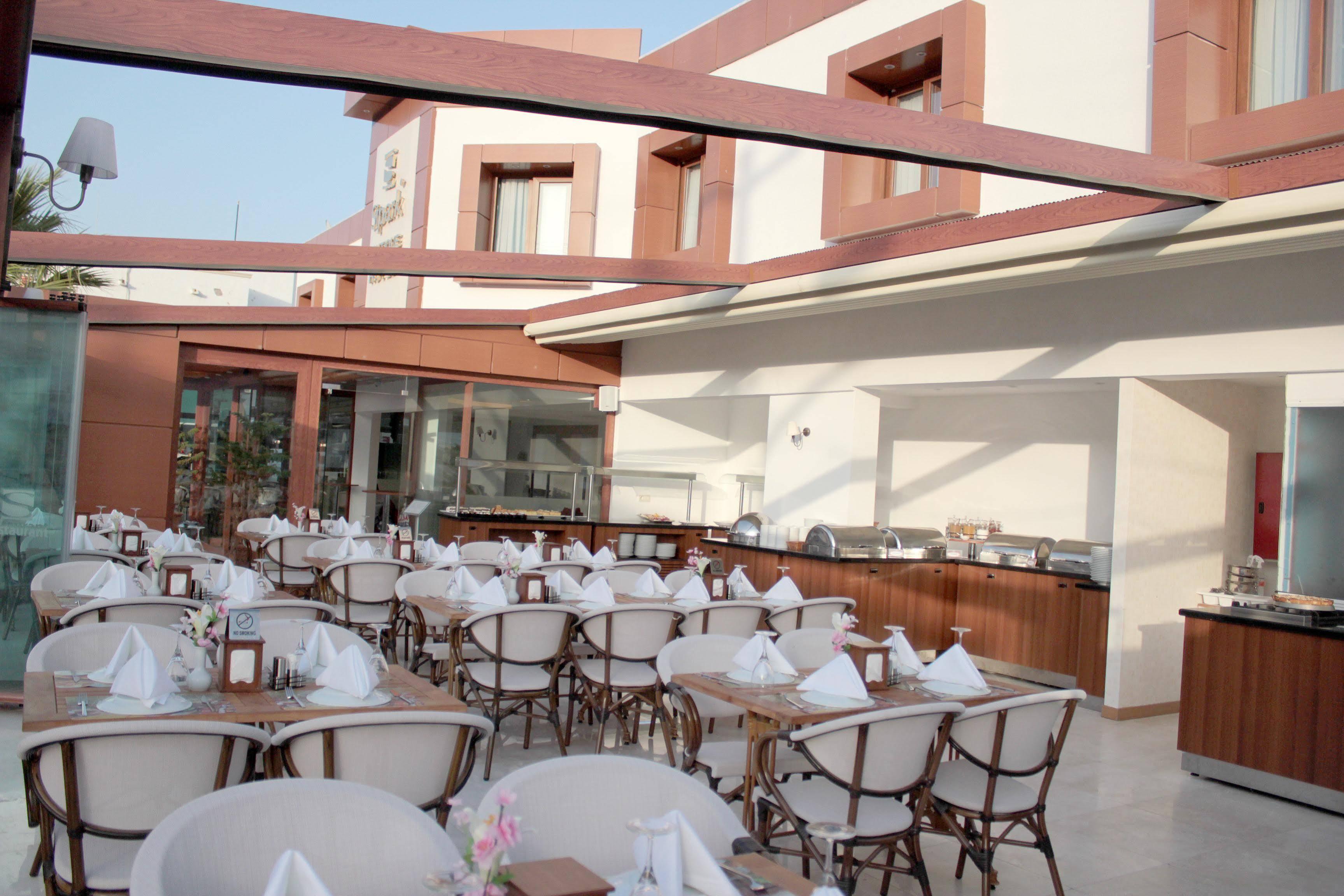 Majeste Hotel Bodrum غومْبيت المظهر الخارجي الصورة